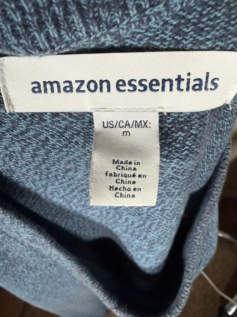 Amazon Essentials Men's V-Neck Marled Pullover Sweater